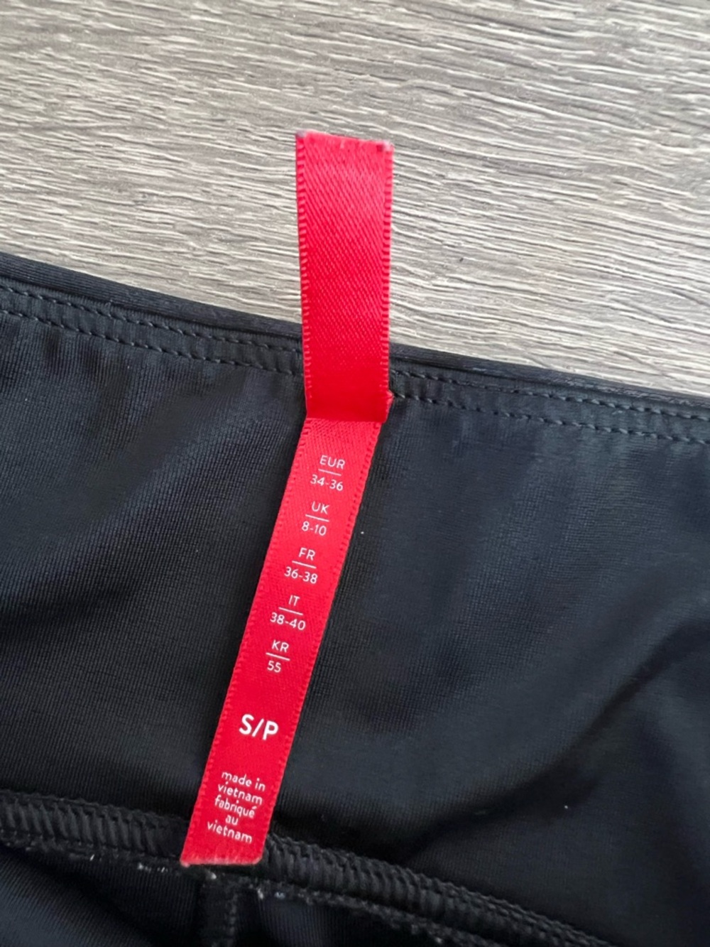 SPANX Faux Leather Leggings Black Coated Skinny Pull On Ankle Length Size Small - Picture 10 of 12
